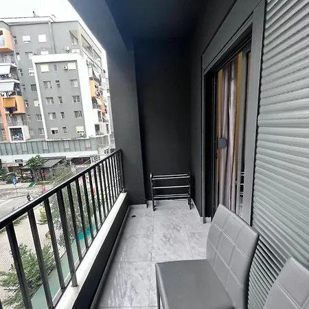 아파트 Rov Elegant 티라나